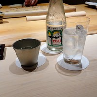 すが弥 - 岐阜県の醴泉純米吟醸を能作のぐい飲みで