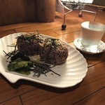ぼちぼちいこか - 焼おにぎり 430yen＆雁木 純米無濾過生原酒【山口】550yen