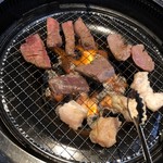 焼肉食べ放題 感激どんどん - 