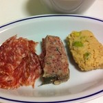 お気に入りのパテ類を自宅にて。