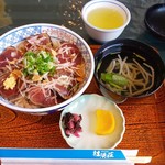 きてみいや - 鰹タタキ丼