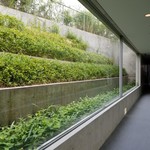 瀬戸内リトリート 青凪 - 本館と別館を結ぶ通路