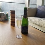 瀬戸内リトリート 青凪 - BRUT BAROVIER PINOT CHARDONNAY
