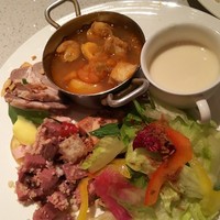 オチェーアノ - 小鍋に入ってるブイヤベースが！最高に美味しい