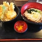 情熱うどん讃州 新大阪店 - かし玉天丼ランチ 800円