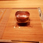 奈良屋町 青 - どら焼きの皮の中に、フォアグラとスイカの奈良漬け