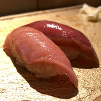 SUSHI TOKYO TEN、 新宿店 - 本まぐろのトロ、赤身漬け（「昼のおまかせ」3500円）