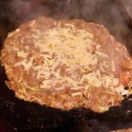 月島もんじゃ わらしべ - コンビーフカレーもちチーズ