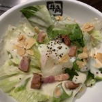 牛角 - 温玉とベーコンのシーザーサラダ