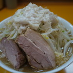 ラーメンエース - ラーメン、ニンニク少し、ヤサイ、アブラ