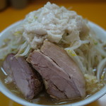 ラーメンエース - ラーメン、ニンニク少し、ヤサイ、アブラ
