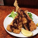 さば銀 - 新登場メニューは、生さば開きフライ。島根県浜田産の鯖を、外はカリカリ、中はジューシーに仕上げた逸品です。