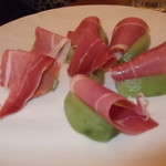 串焼きダイニング Den - キュウイ生ハム？