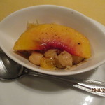 スタジオーネ フルッティフィカーレ - イタリア産ヒヨコ豆と黄桃のマリネ