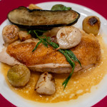 2019.9 鳥取県産大山地鶏のロースト 丸ごと1羽のローストチキン（単品価格 8,000円）胸肉