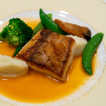 北島亭 - 2019.9 山口県産マナガツオのポアレ 穴子のブランダード添え（単品価格 4,200円）