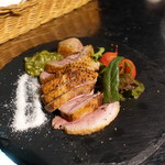 YAICHIRO - 低温調理の鴨わさ茎ワサビ添え