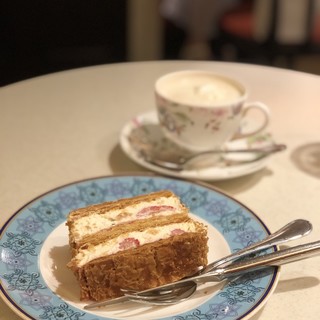 カフェ・ラ・ミル_0