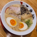 三豊麺 - とんこつラーメン煮卵