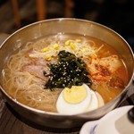 炭火焼肉屋台 たじま屋 - ☆韓国冷麺 650円