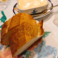 オーベルジュはまだ - パンをたっぷりと持ってきて下さいます(*^^*)