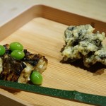 富小路 やま岸 - 杉八寸、鰻の印籠焼きと香茸の天ぷら
      香茸の香りが素晴らしい。。。
      口に入れると幸せになれます！！
