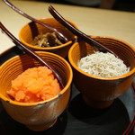 富小路 やま岸 - 先ずは大好きな『なめ茸』で一杯。