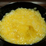 富小路 やま岸 - 昔は卵黄onlyが好きでしたが、、
      今は白身の流れる食感が好きです♪
      歳を取ったのかなと、思うのでした(笑)