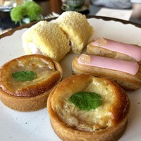 ザ タヴァン グリル＆ラウンジ - 