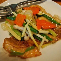 神楽坂 龍公亭 - 鮮魚と野菜炒め1,700円也。あっさりした味わいがおじさんにはうれしい