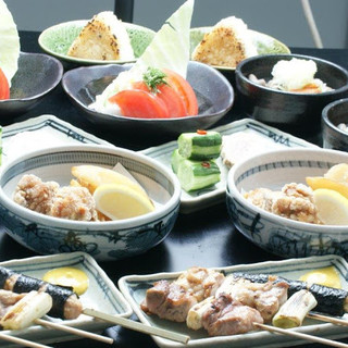 Lots of popular menu items from the original Kushihachin! 2 hours all-you-can-drink included♪