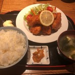 Chigi Chigi - からあげ定食 750円