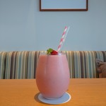 &ima - ストロベリーバナナ   800円