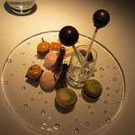 レフェルヴェソンス - 小菓子も今回も楽しいものでした。