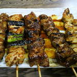 もつ焼き 大渕 - もつ焼きをお任せでタレ５本４５０円