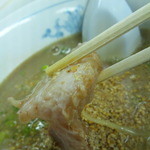 山の田ラーメン - 厚めの塩味チャーシュー