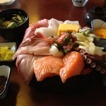 浜清丸 - 海鮮丼