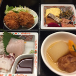 小良里いがらし - 日替り弁当、おかずアップ