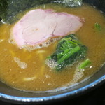 yokohamaiekeikumpuuya - 家系ラーメン