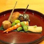 日本料理 たかむら - 前菜　その一　　玉子焼、枝豆、才巻海老のつや煮、数の子、衣かつぎ、姫サザエ旨煮、新銀杏