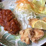 Kanaru - ハーフハーフ定食（ハンバーグと鶏から揚げ）