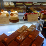 フレデリック カッセル - 内観②ショーケース