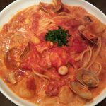 シーエムツー カフェ - 魚介アラビアータクリーム（乾麺M）