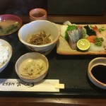 Tabegoroteishiyokusemmonten - 刺身定食 1350円