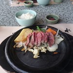 三田屋本店 - メインのお肉