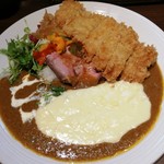 かれー工房のえる - カレー７５０円＋手作り特級とんかつ２５０円＋たっぷりチーズソース２００円＝１２００円(税込)