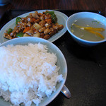 龍門 - 鶏肉とカシューナッツ炒め