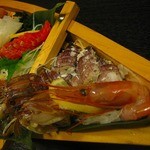 Robataya Tsurukichi - シャコやボタンエビも入った大漁盛り