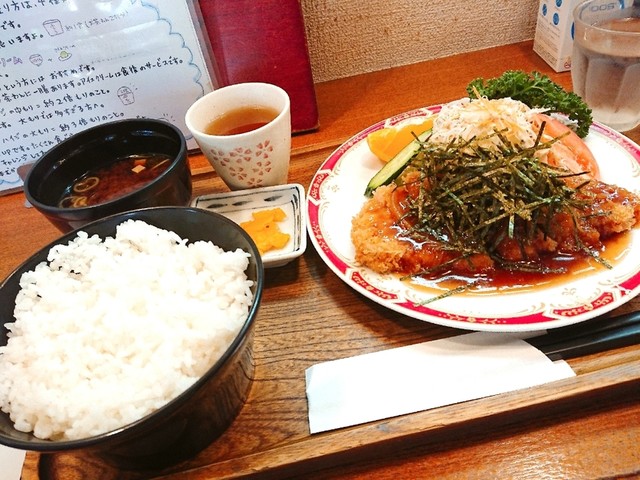 ハイジ 愛環梅坪 定食 食堂 食べログ