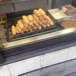 いでい焼きそば店 - 積んであった